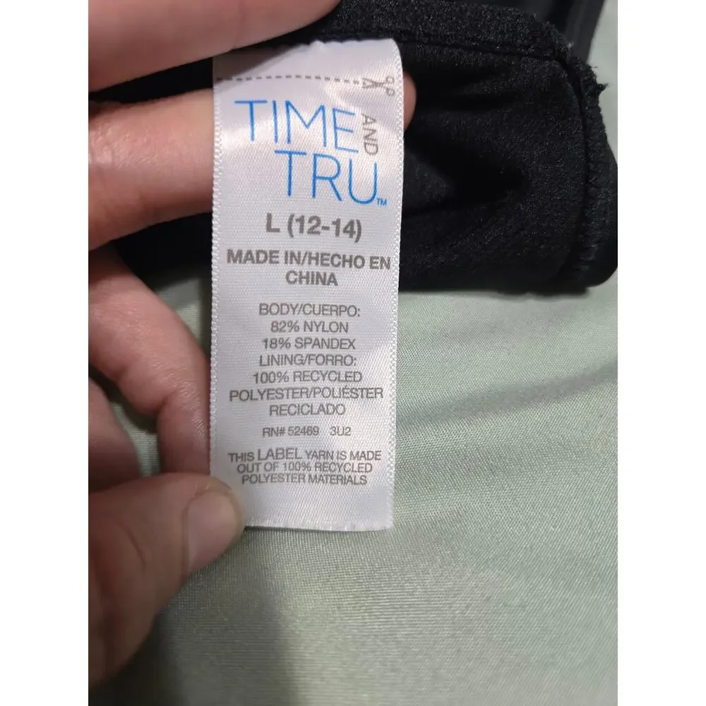 Time and tru large women's black swim top